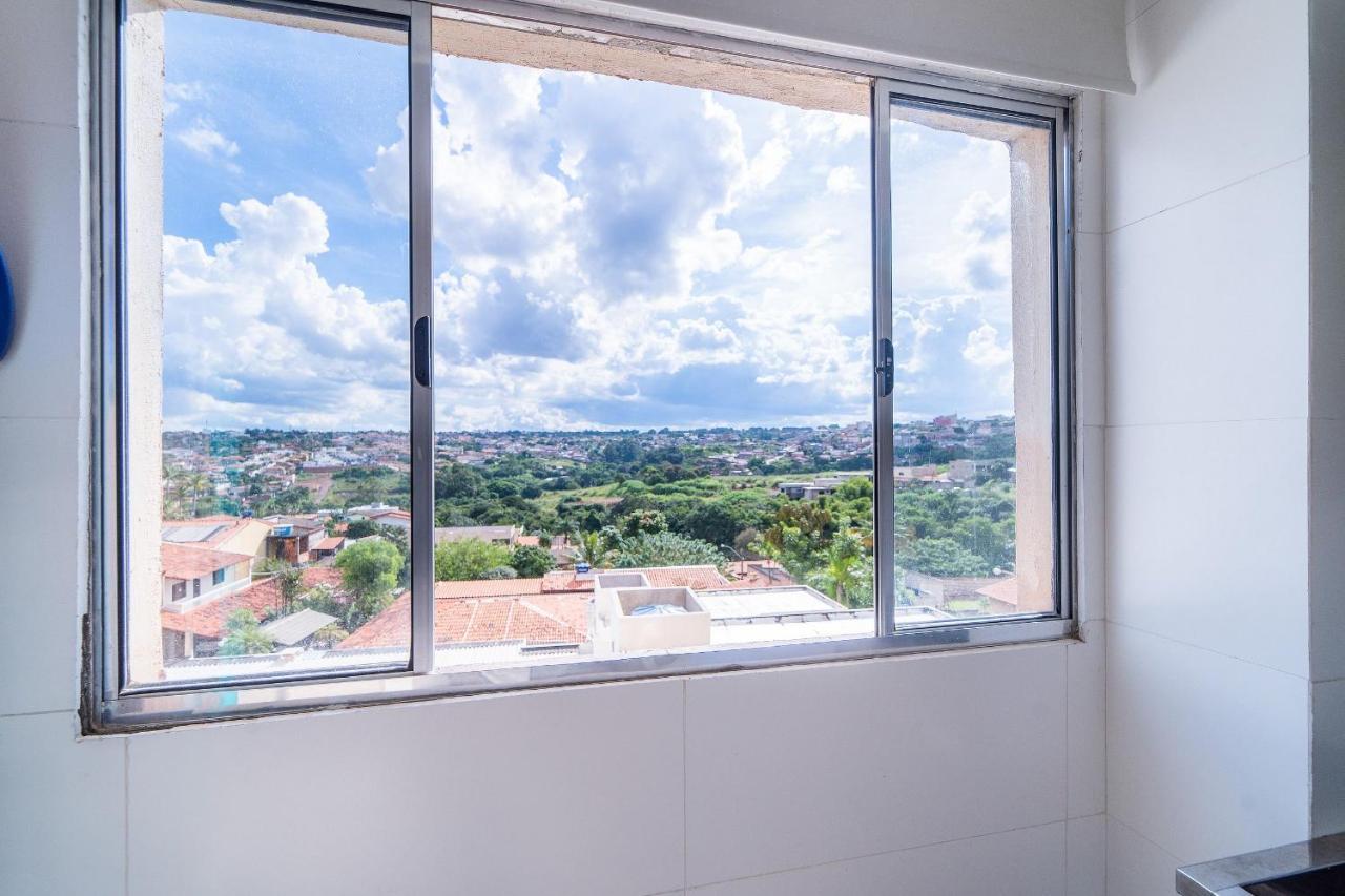 Ap 85M2 , 2Qts Com Suite , Estacionamento, Cozinha Completa , Wi-Fi 500Mb , Jr Catito Brasília Exterior foto